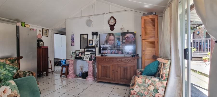 6 Bedroom Property for Sale in Saxilby Eastern Cape